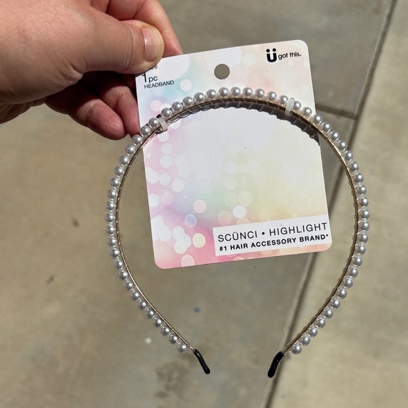 Scunci Highlight Pearl Hairband - Picture 2 of 4